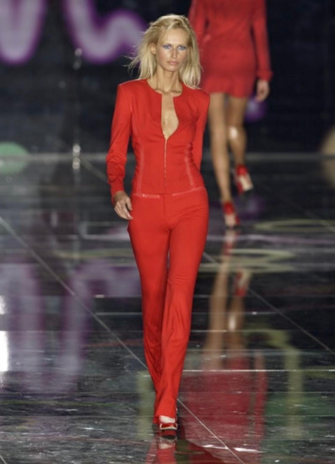 S/S 2002 Gianni Versace Couture by Donatella Red Lace Panel Hook & Eye Pantsuit - RealList
