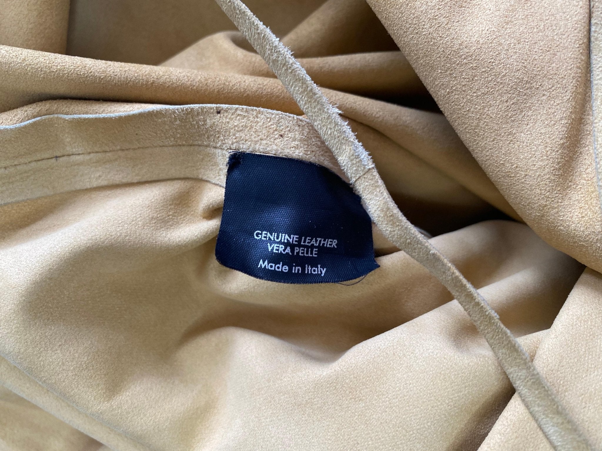 S/S 2002 Gucci by Tom Ford Runway Ad Suede Heart Belted Dress - RealList