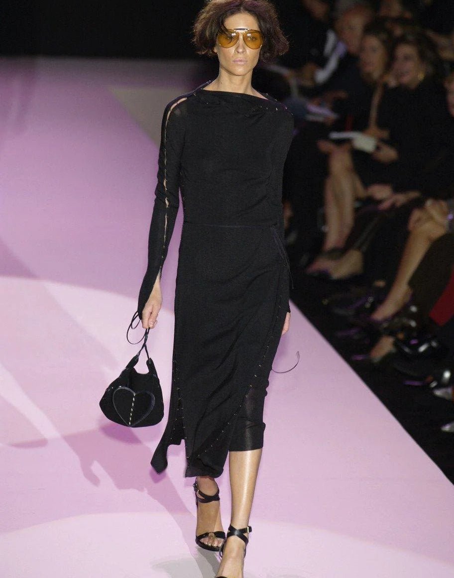 S/S 2002 Gucci by Tom Ford Runway Black Suede Leather Heart Small Crossbody Bag - RealList