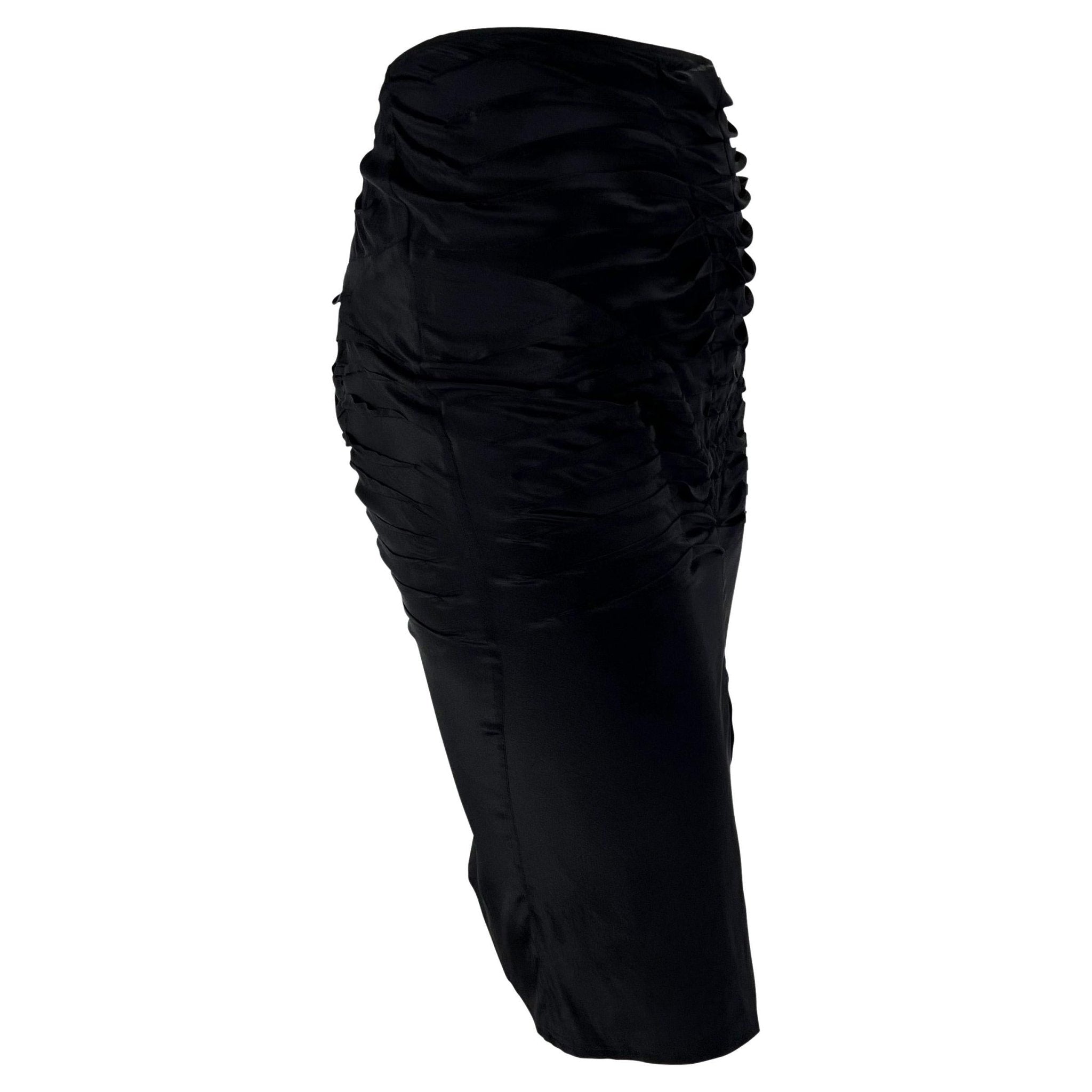 S/S 2003 Gucci by Tom Ford Black Pleated Stretch Silk Skirt - RealList