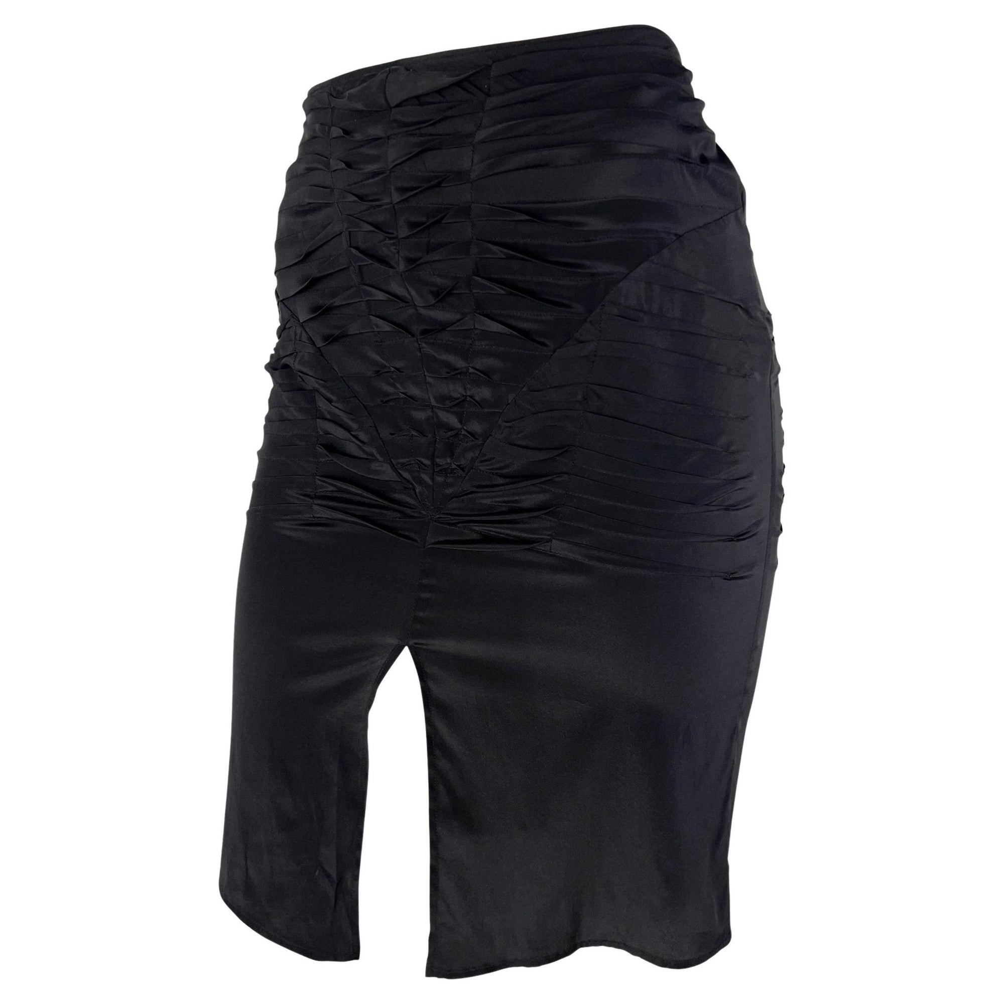 S/S 2003 Gucci by Tom Ford Black Pleated Stretch Silk Skirt - RealList