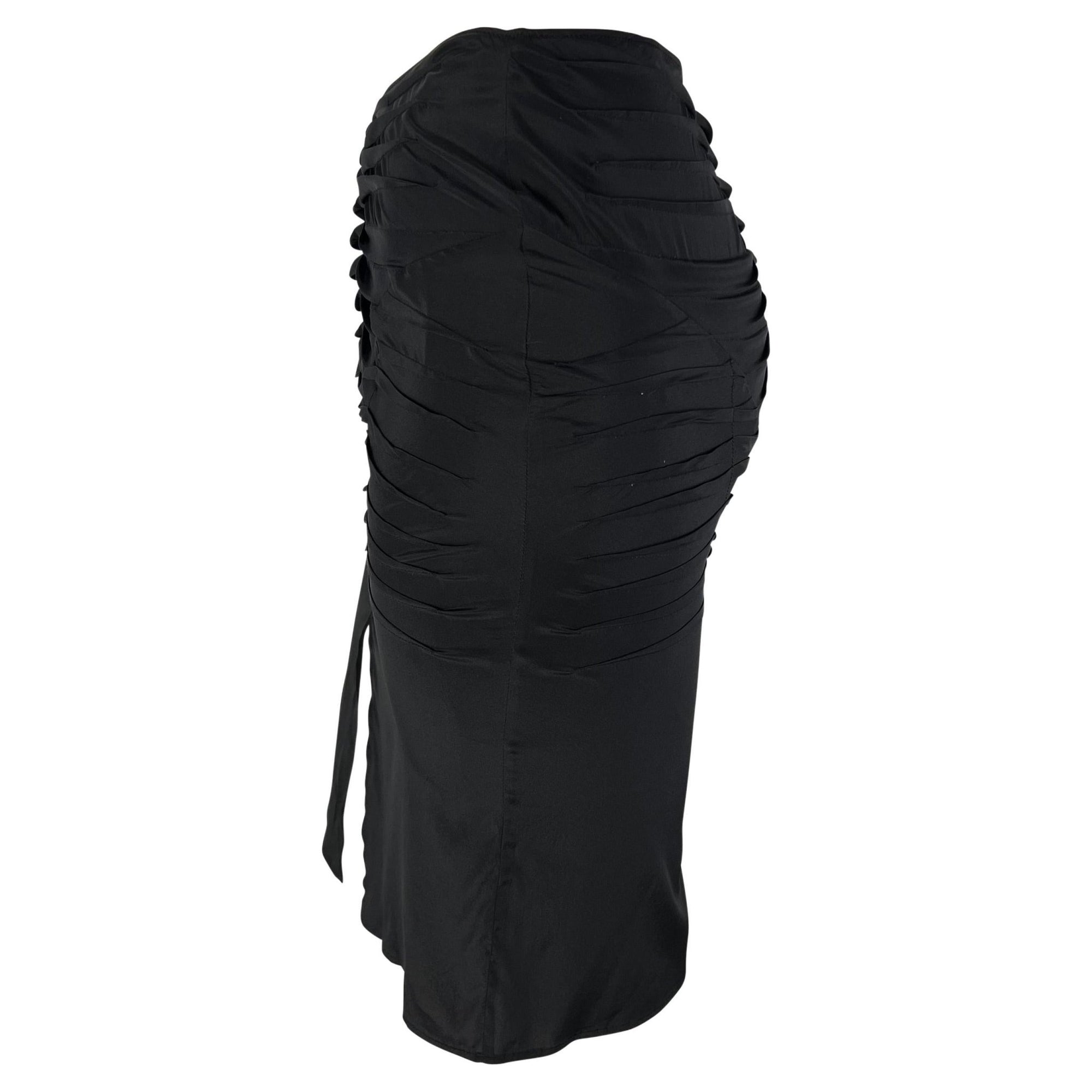S/S 2003 Gucci by Tom Ford Black Pleated Stretch Silk Skirt - RealList