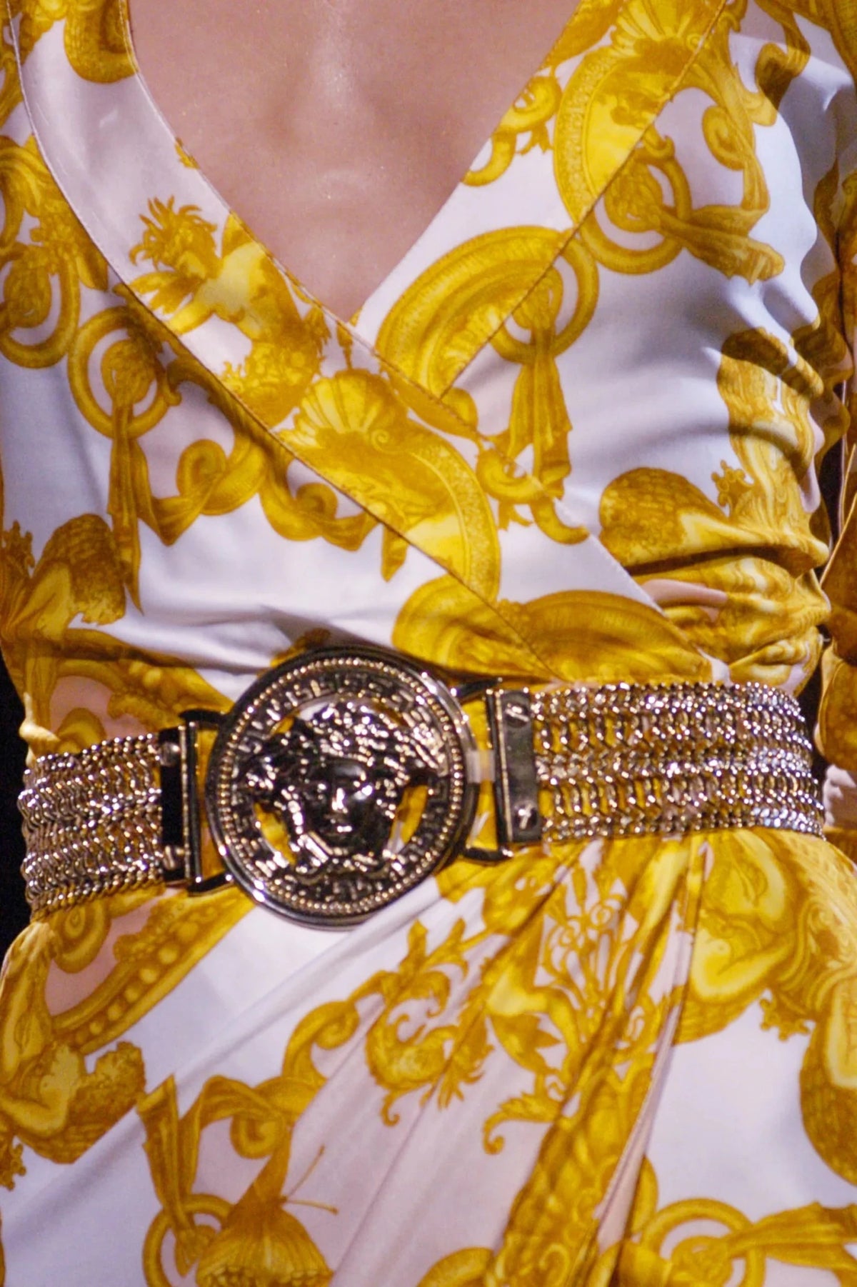 S/S 2005 Versace by Donatella Oversized Medusa Medallion Metal Chain Belt - RealList