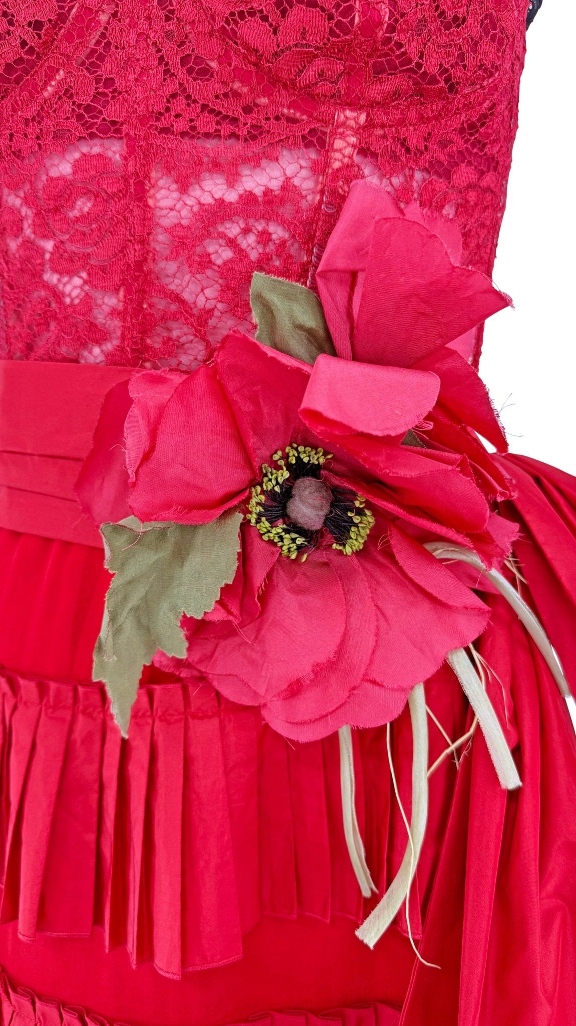 S/S 2006 Dolce & Gabbana Runway Red Lace Tiered Ruffle Bustier Dress - RealList