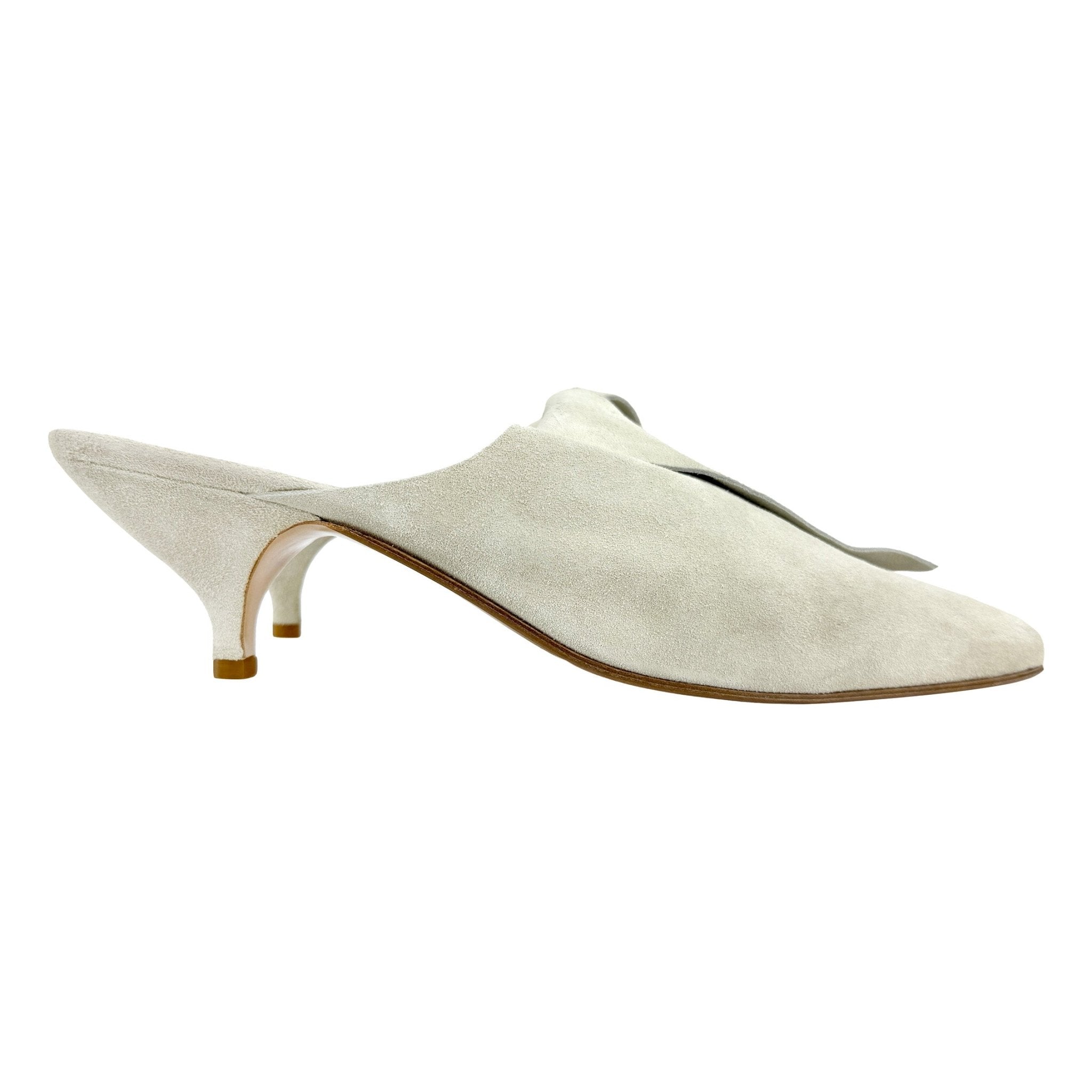 Unworn Early 1990s Norma Kamali Light Grey Suede Kitten Heel Mules 10 - RealList